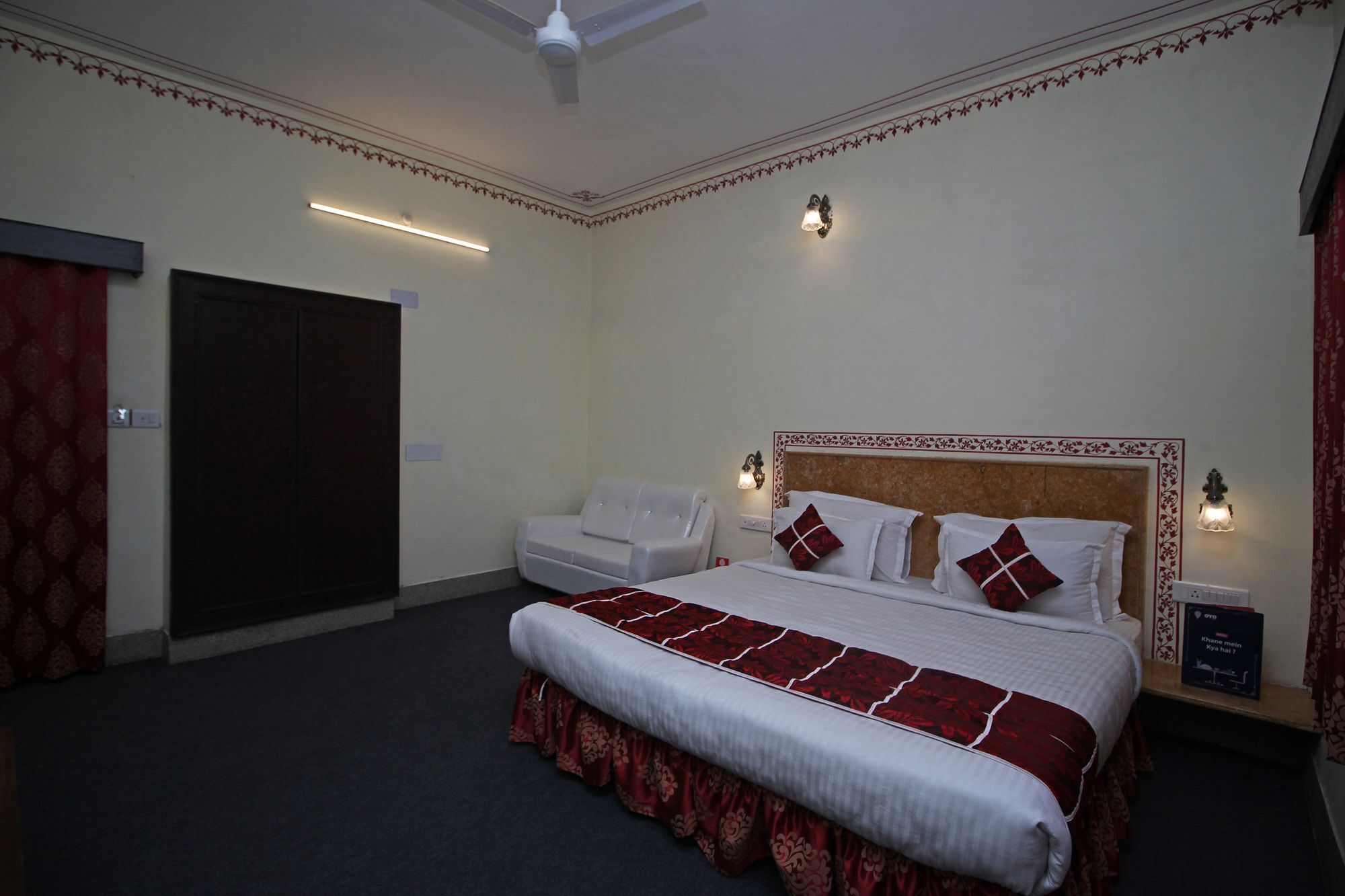 Oyo 9161 Hotel Janak Vilas 우다이푸르 외부 사진
